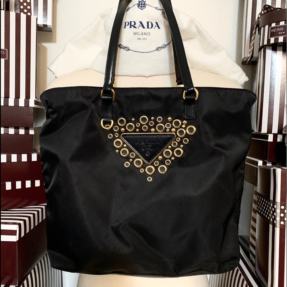 AUTHENTIC🌟🌟PRADA🌟❤️VINTAGE GOLDEN TOTE!🌟